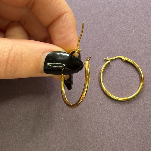 Ellie Vail Gold Medium Hoop Earrings - Picture 5 of 6